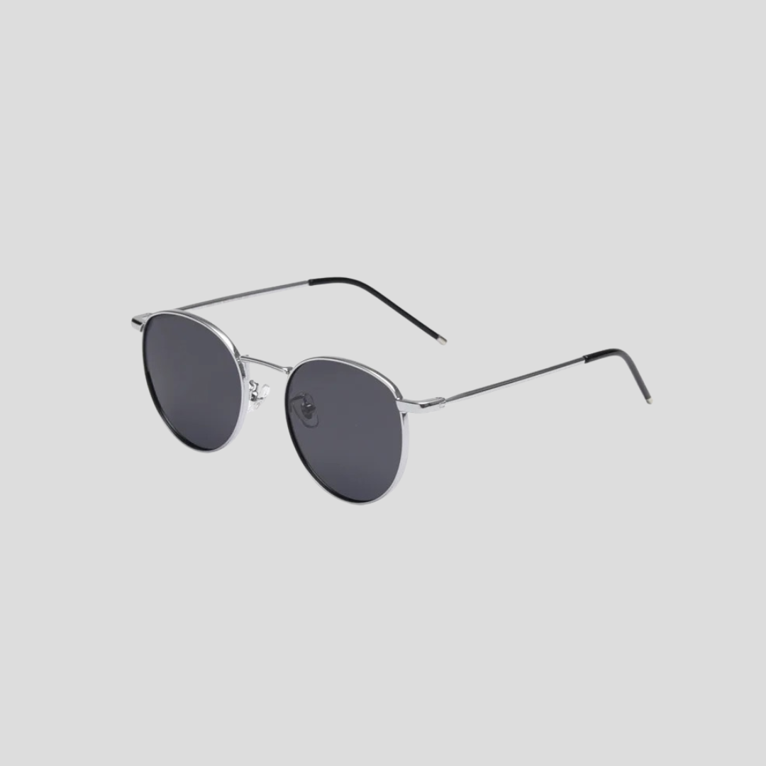 Silver rim aviator sunglasses showing classic design with UV protection, perfect useful gifts for men and birthday gifts for boyfriend